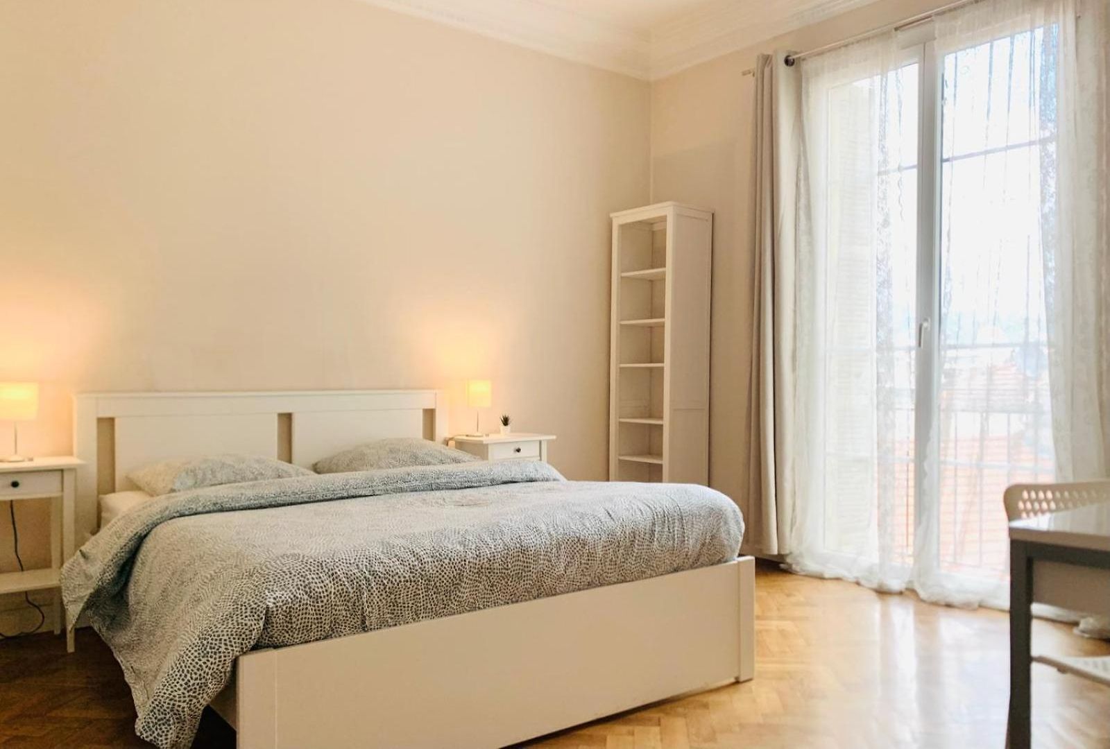 Chic & Spacious Getaway In - 10min To