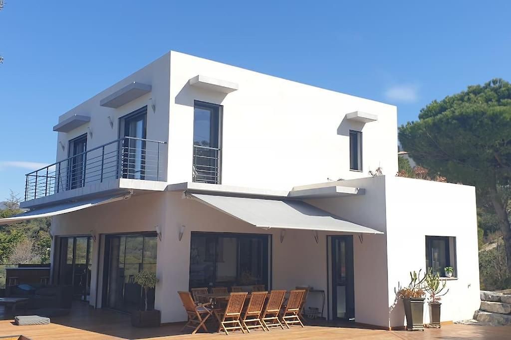 Villa Moderne Piscine Jacuzzi