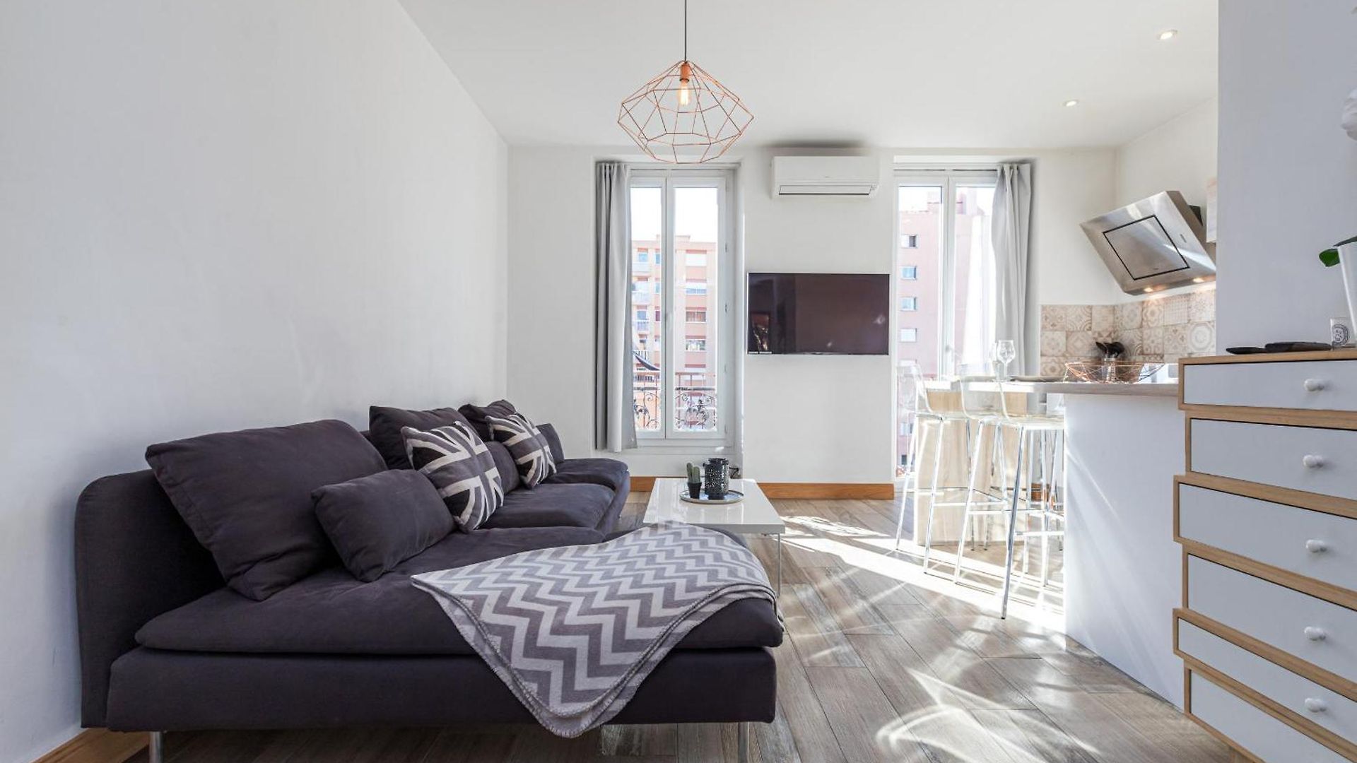 253 Mont Boron - 2p - Balcon Plein Sud - Climatisation * Nice