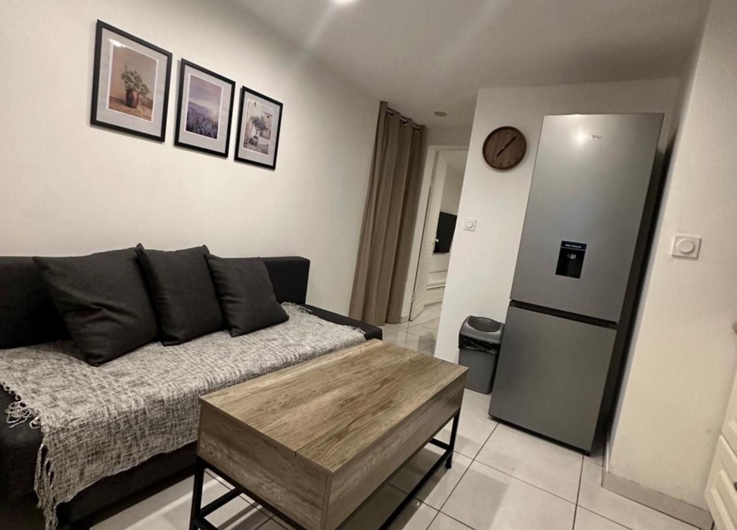Appartement Jolie Proche Et Aéroport Salon Avec Cuisine Nice