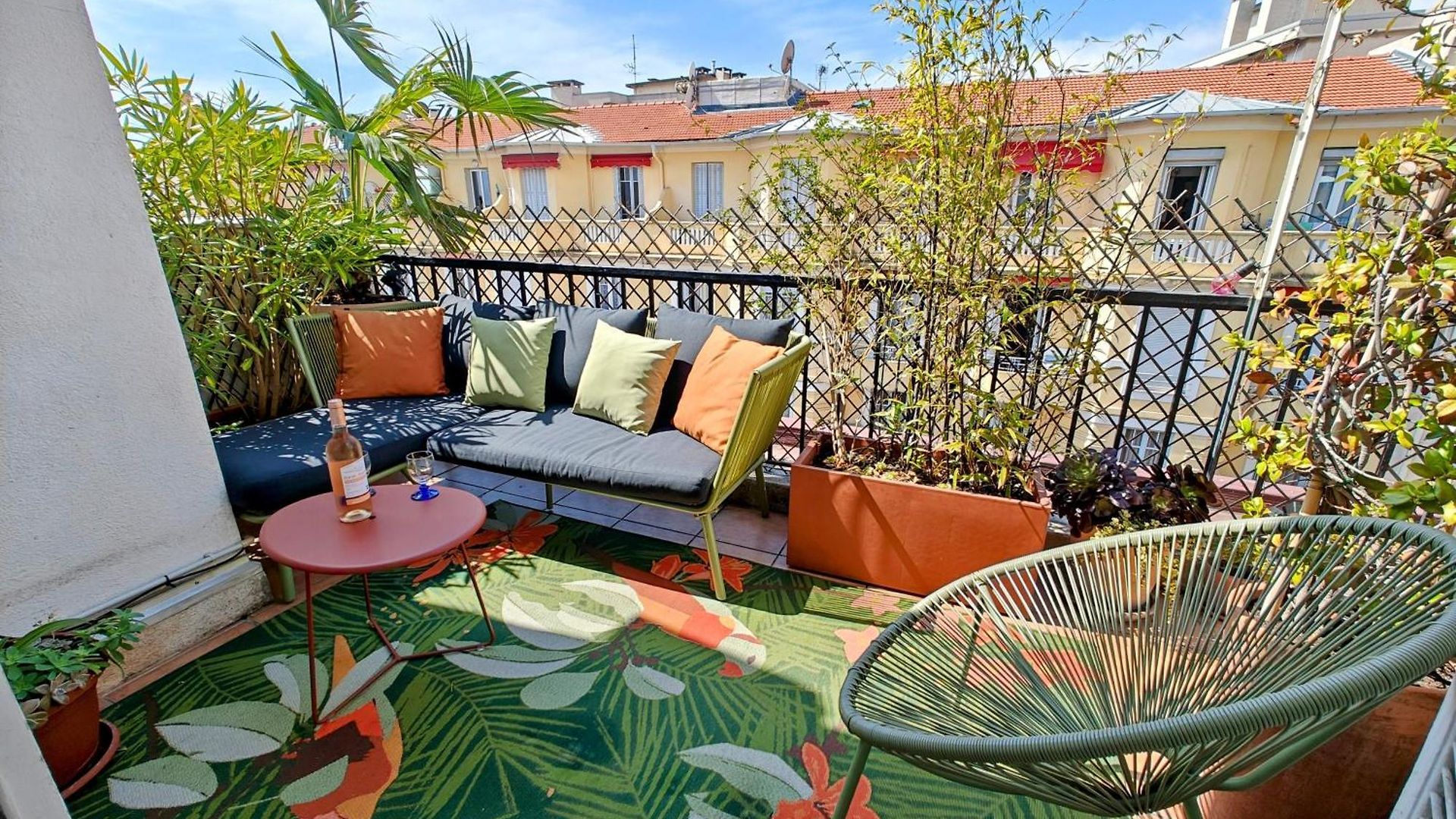 Cozy Roof Terrace Near Promenade Des - Ac Apartment