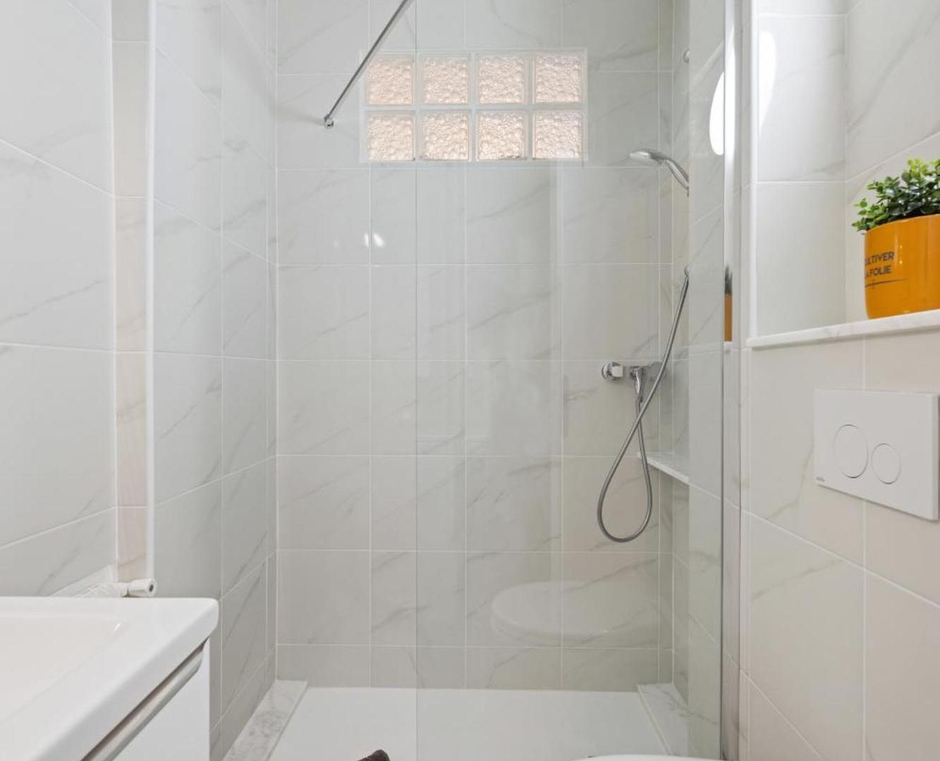 Le Mistral Apartment *