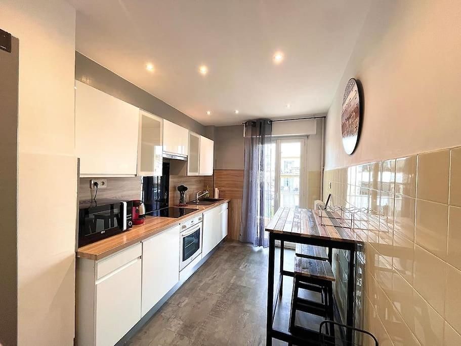 Large Flat Terrace Sea View, Promenade Des Appartement