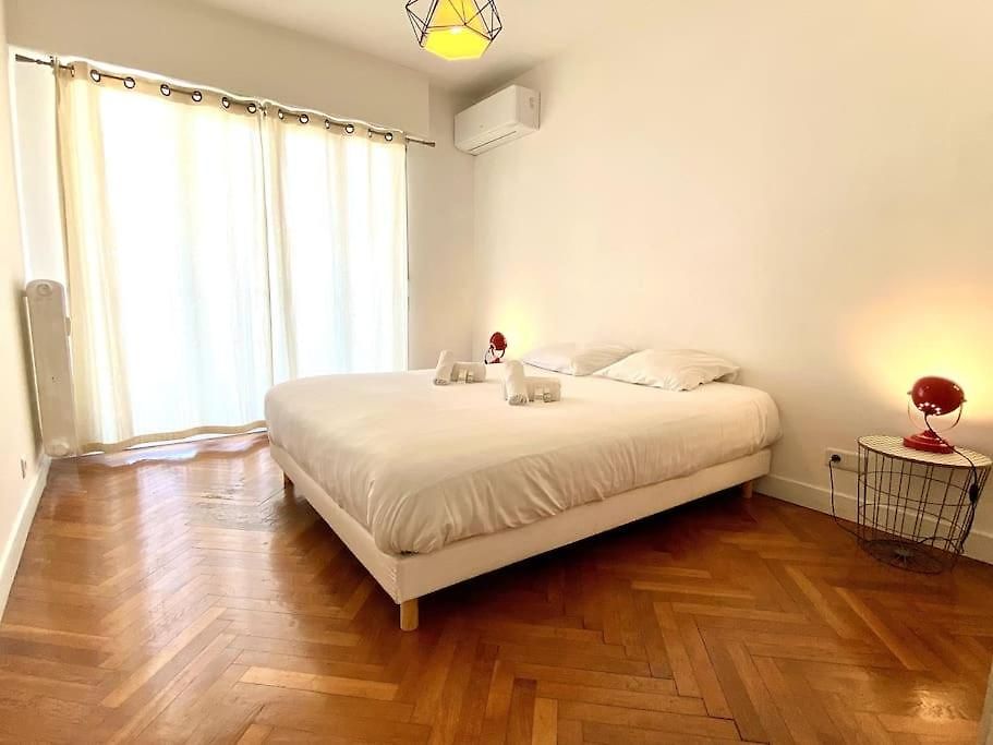 Large Flat Terrace Sea View, Promenade Des Appartement *