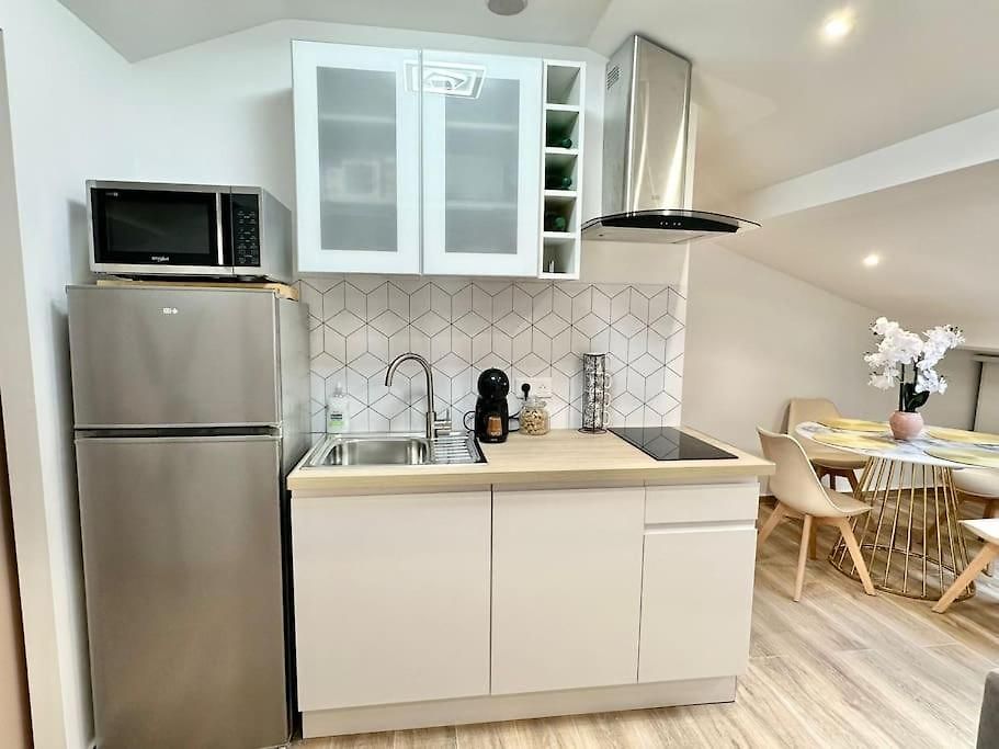 Apartment Climatise - 2min Plage-tram-restaurant Nice