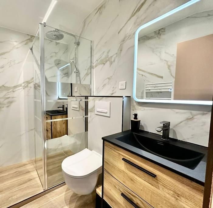 Climatise - 2min Plage-tram-restaurant Apartment *