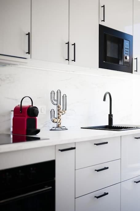 2 80m2 Jusqu'à 6 Personnes Carré D'or Appartement *