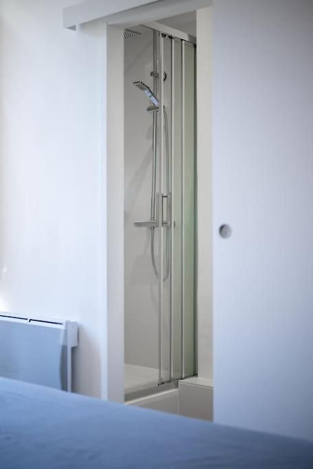 2 80m2 Jusqu'à 6 Personnes Carré D'or