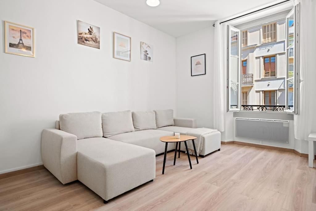 2 80m2 Jusqu'à 6 Personnes Carré D'or Appartement