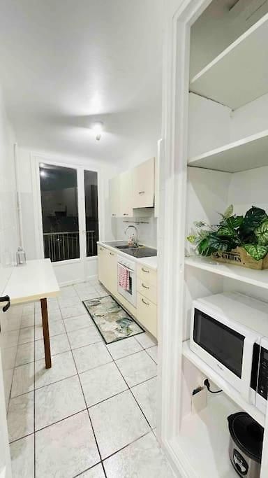 Appartement F3 Lumineux - Tres Proche De La Mer *