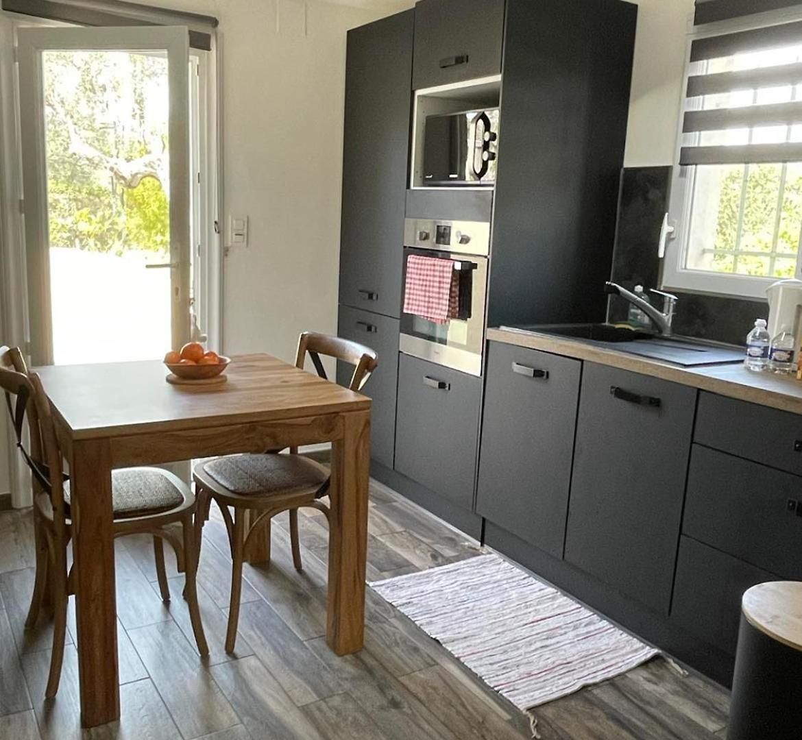Appartement Magnifique Sur Les Hauteurs De Nice, Piscine, Parking Et Wifi *