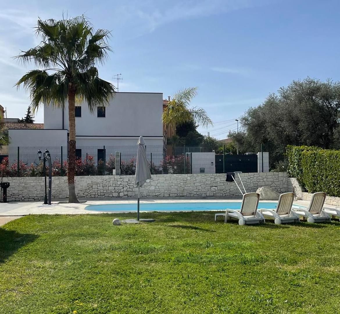 Magnifique Sur Les Hauteurs De Nice, Piscine, Parking Et Wifi * Nice