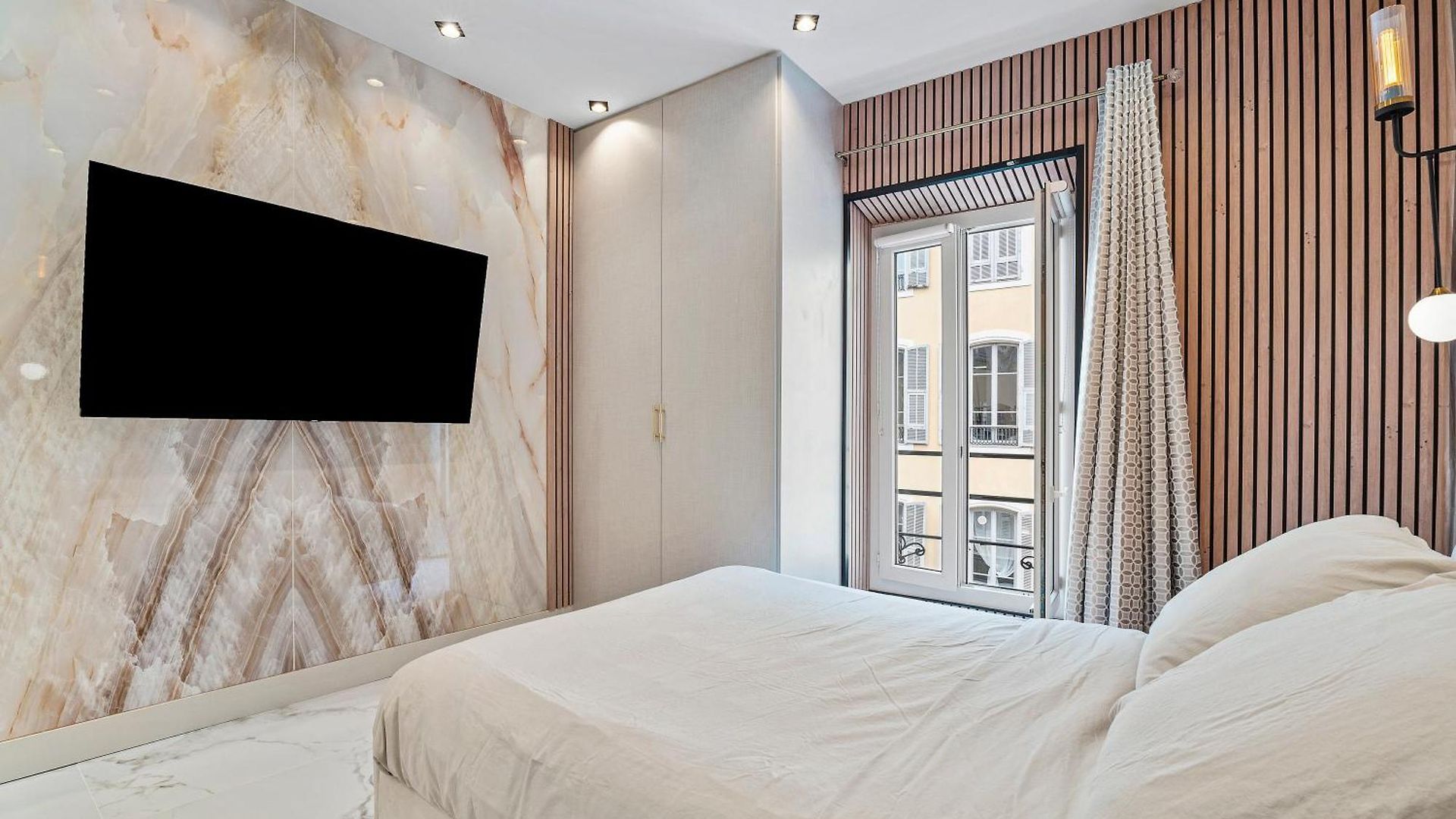 Renting - 8france - Luxury & Comfort Jacuzzi Massena * Nice
