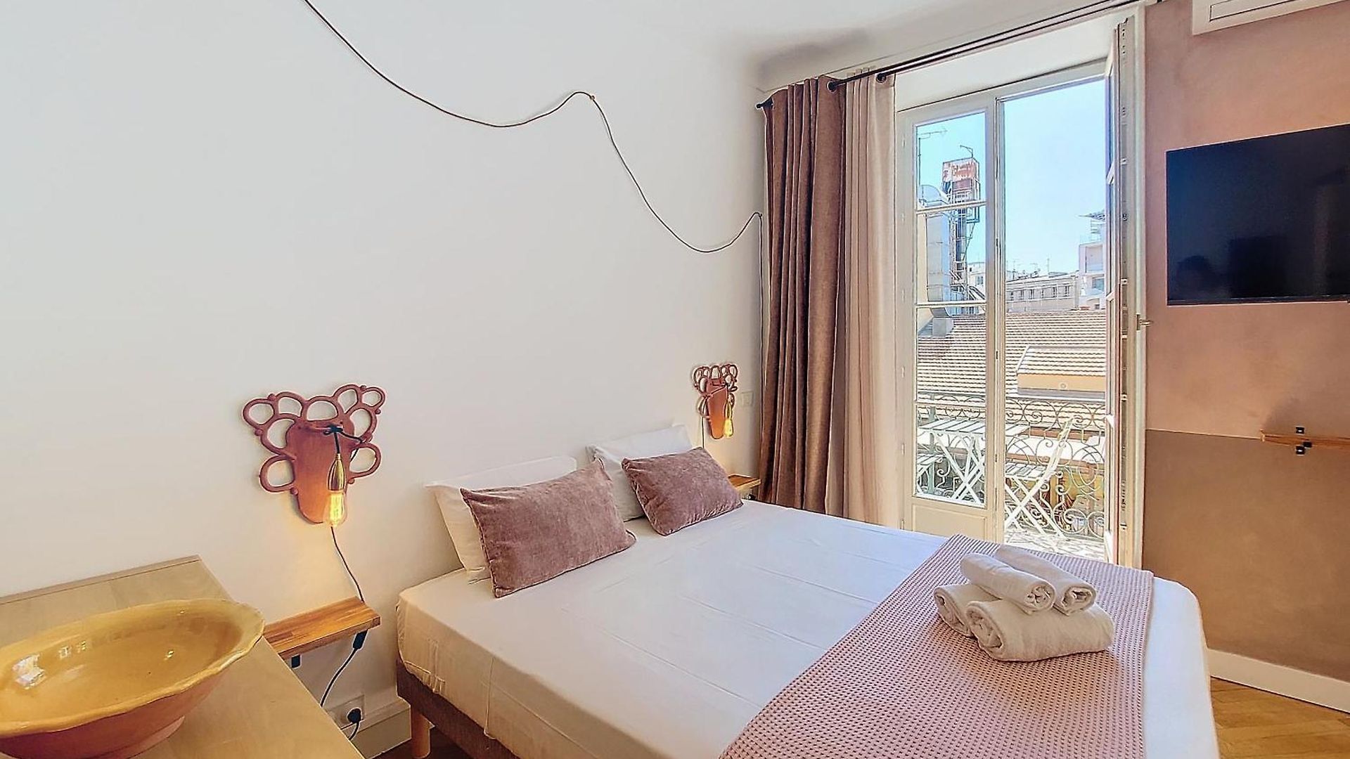 Nestor&jeeves - Trip - - Balcony Nice