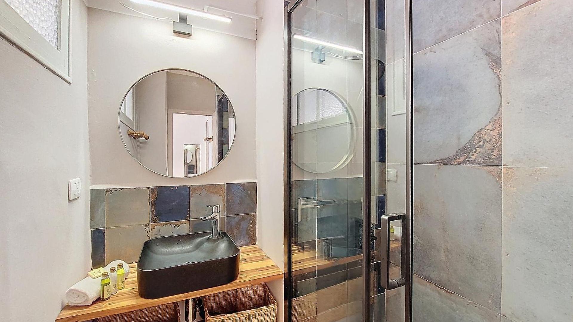 Nestor&jeeves - Trip - - Balcony Apartment *