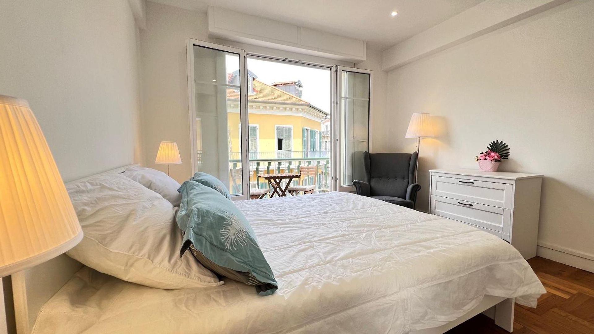 Appartement Riviera - Terrasse Cervantes - Medecin - Gare Thiers
