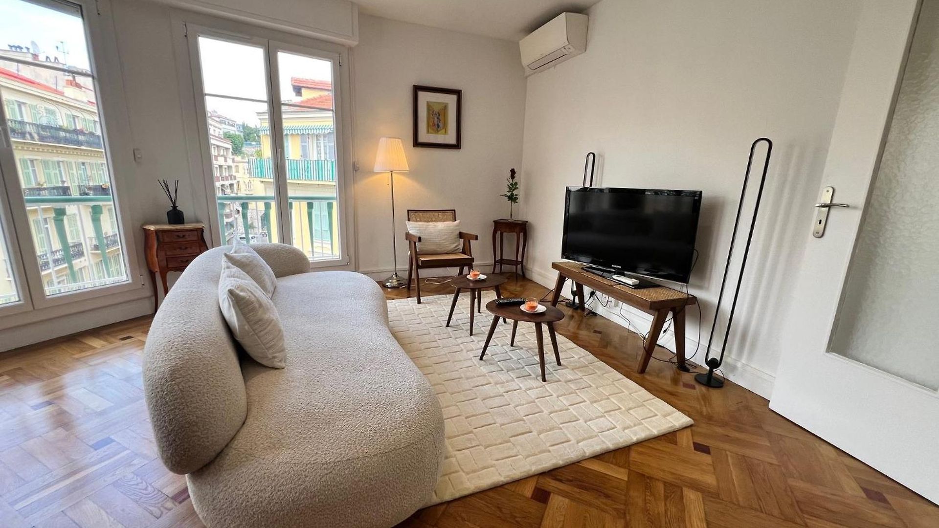 Appartement Riviera - Terrasse Cervantes - Medecin - Gare Thiers