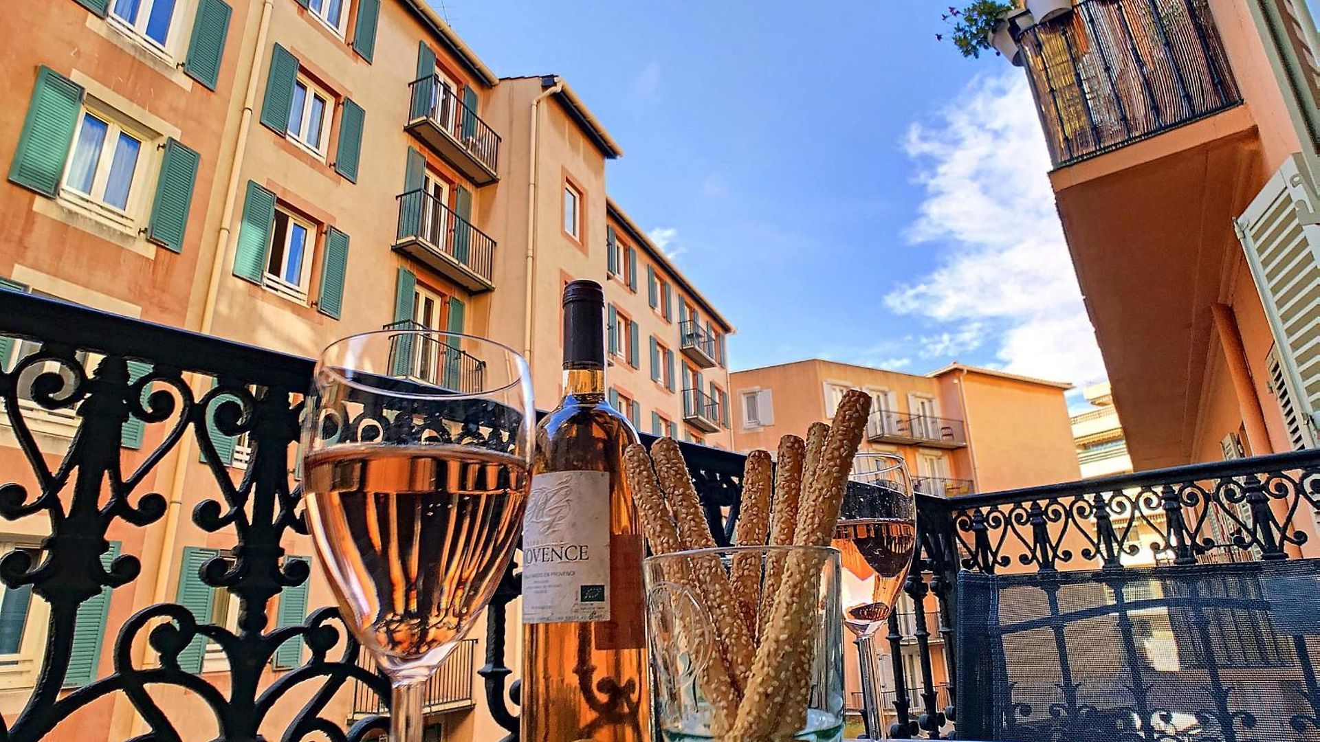 Nestor&jeeves - Place Du Pin - Near Port - Old Town Apartment