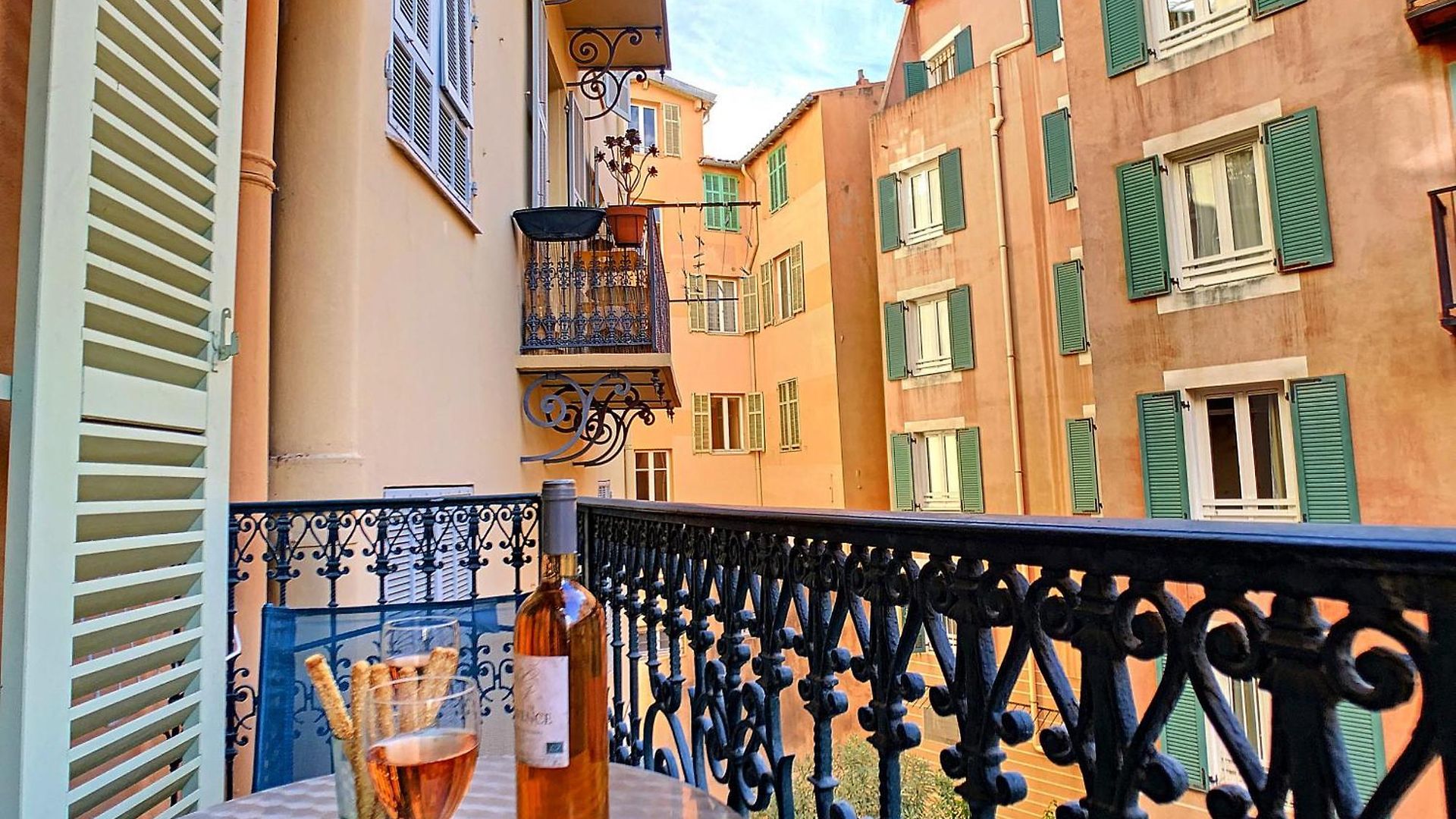 Nestor&jeeves - Place Du Pin - Near Port - Old Town *