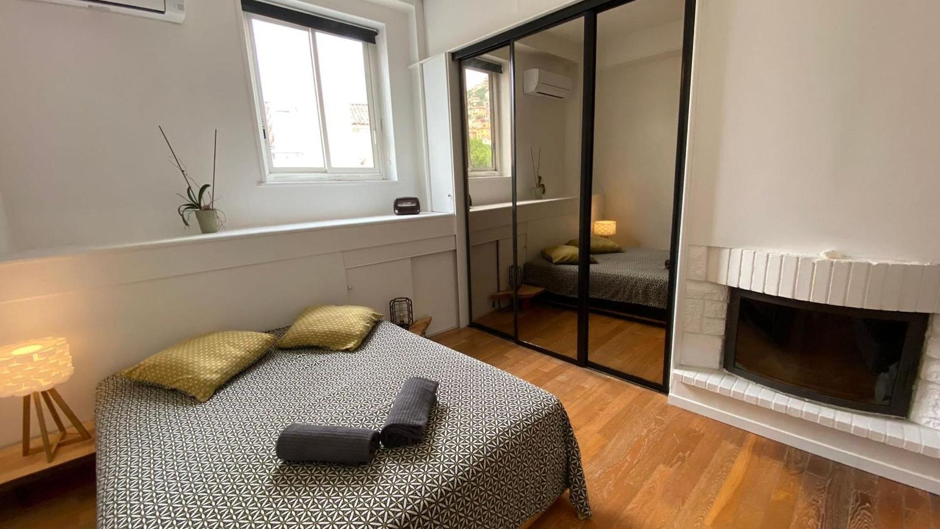 06bx Superbe Loft - 100m2 - 6 Personnes Appartement *