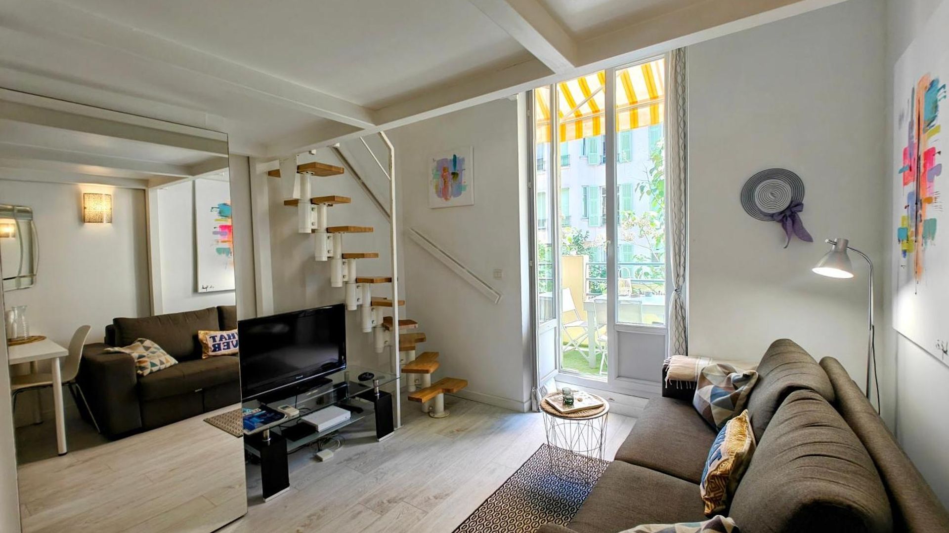 Duplex Central Close Beaches And Shops And Balcony Apartment *