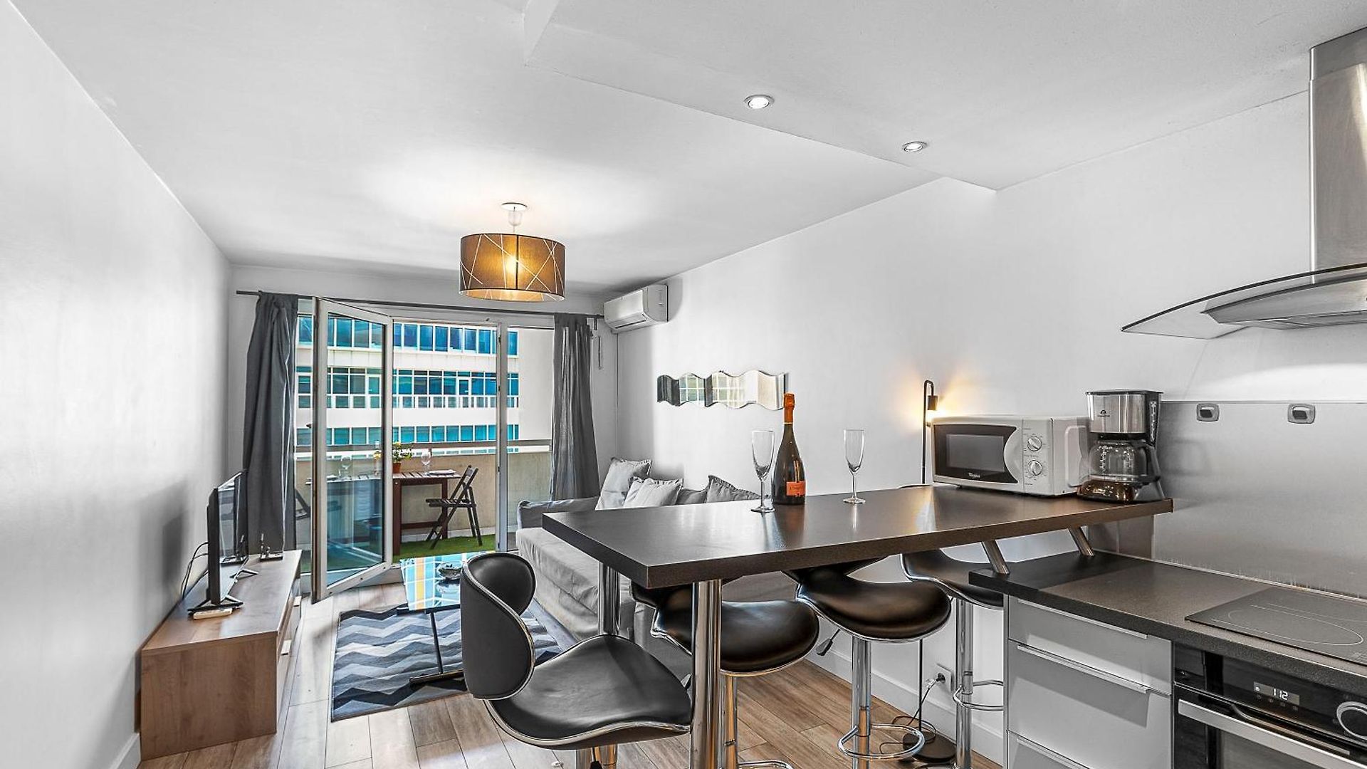 Appartement Very - 80 Meters To The Sea