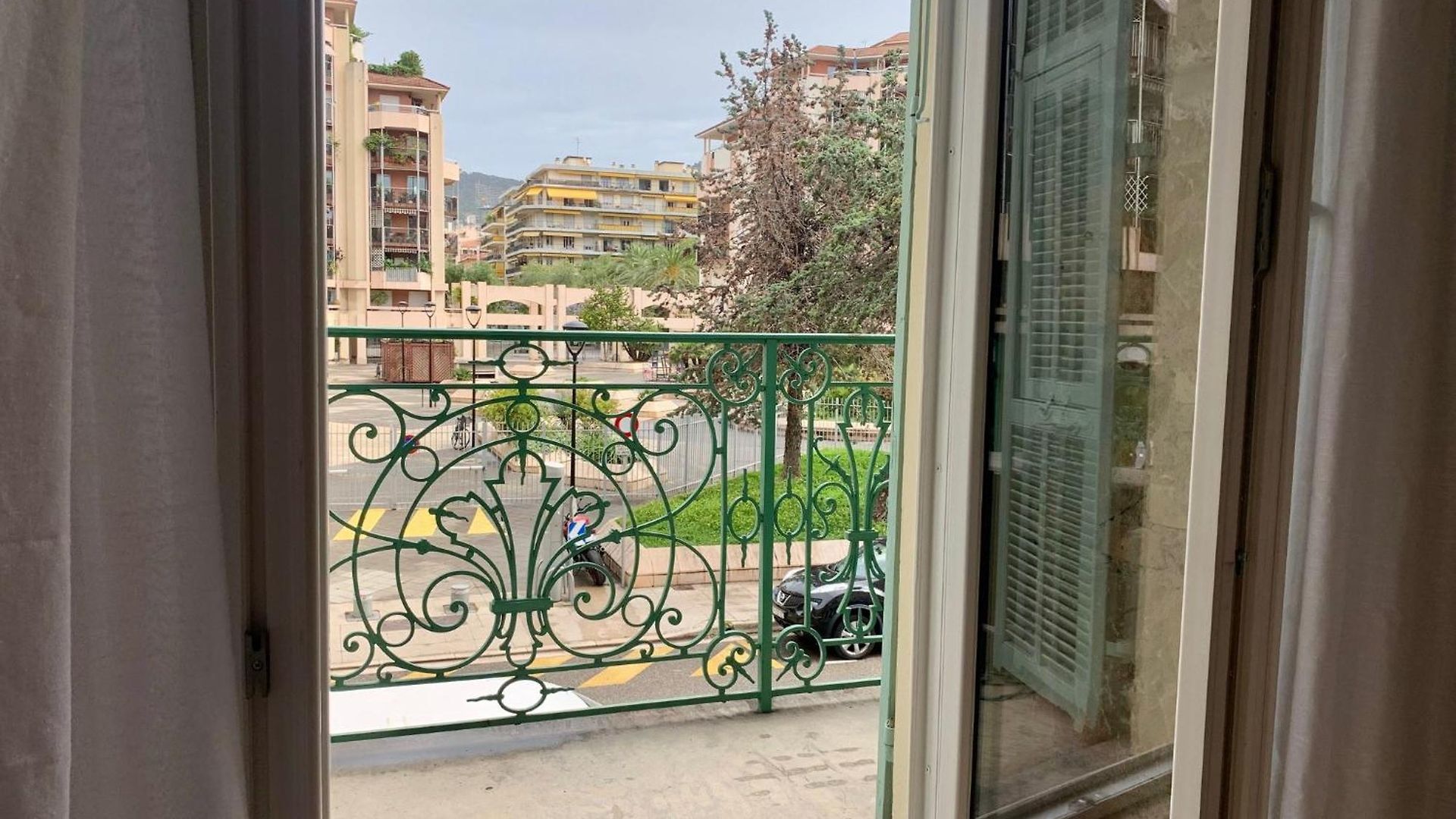 Riviera - Balcon Barla - Old Port Place Du Pin