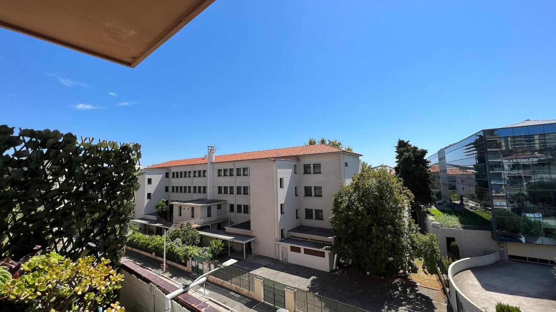 Appartement 3 Pieces Arenas Ouest Nice