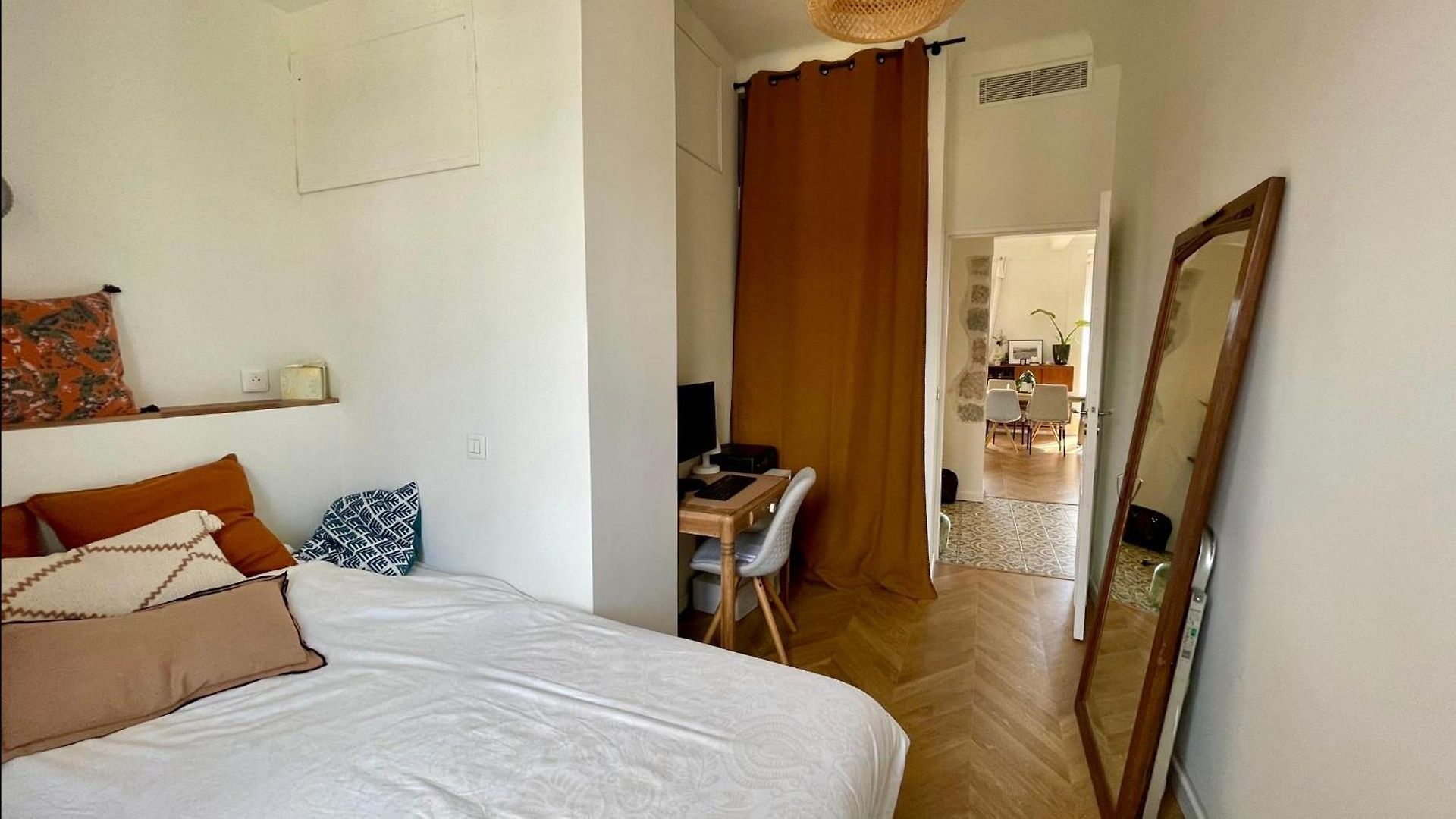 Appartement Bright, Spacious 2 Bedroom Apartment, Walk To & Old Town