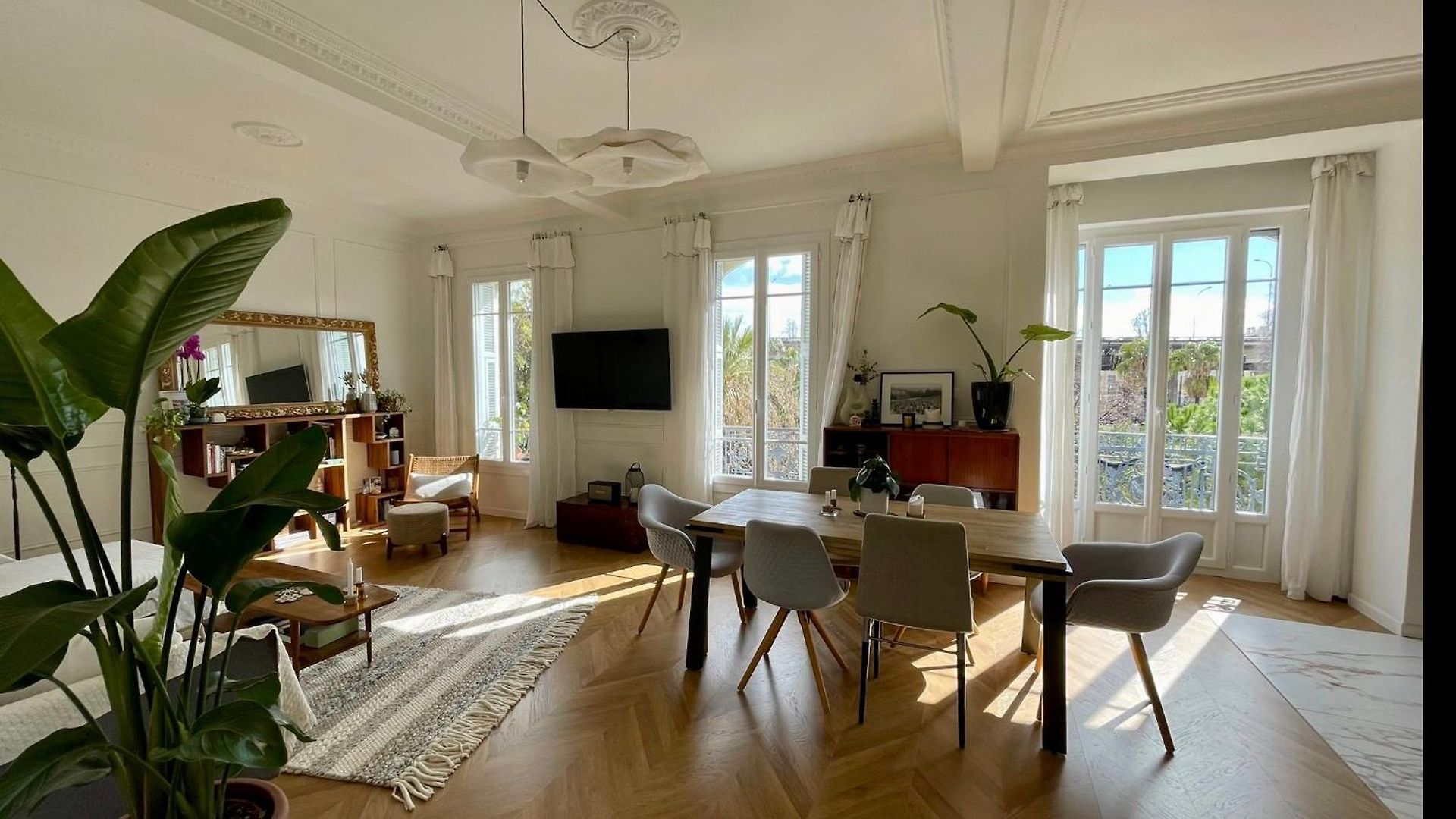 Appartement Bright, Spacious 2 Bedroom Apartment, Walk To & Old Town