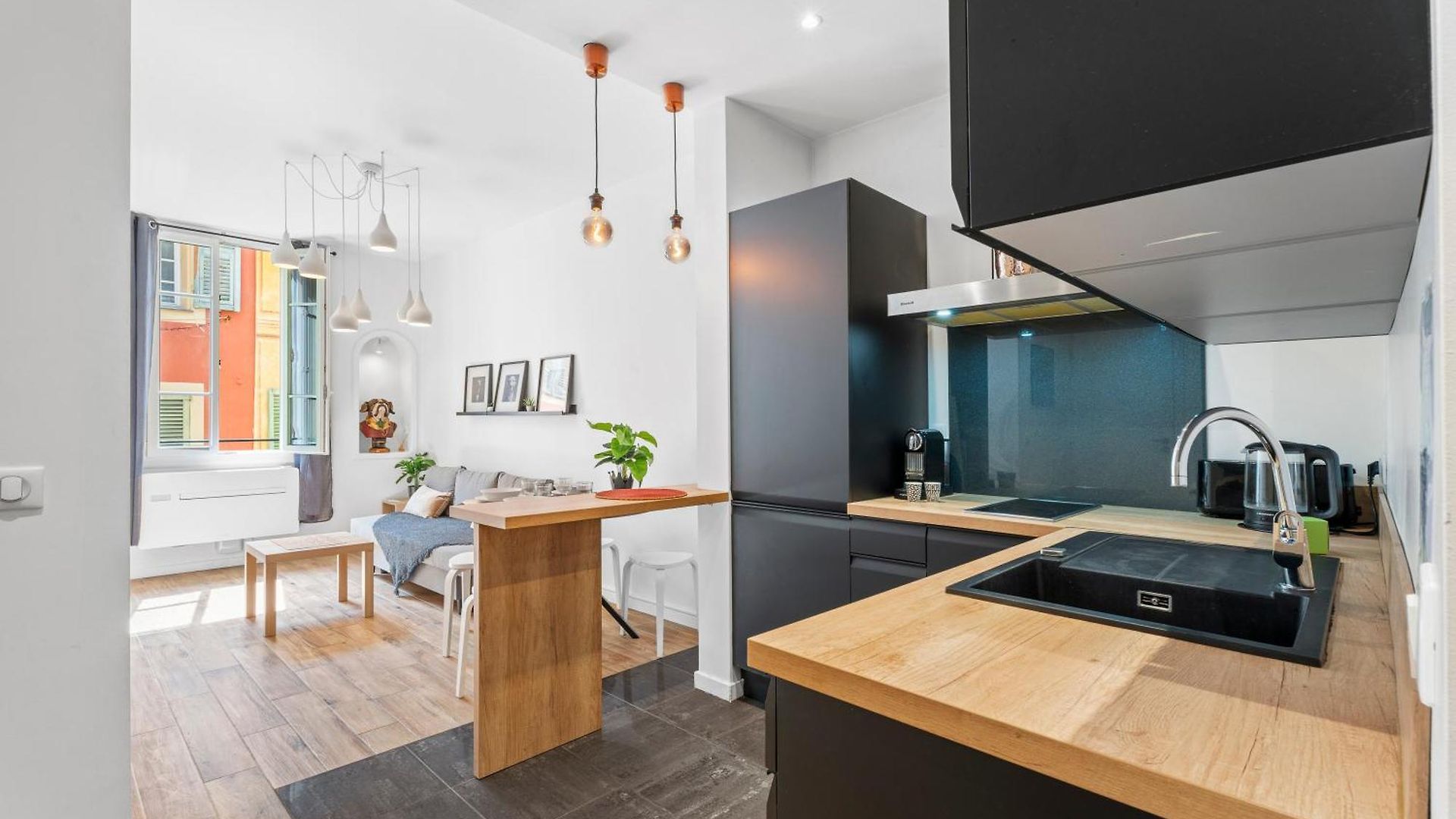 Appartement Renting - Rossetti - Modern Haven Heart Of Old *