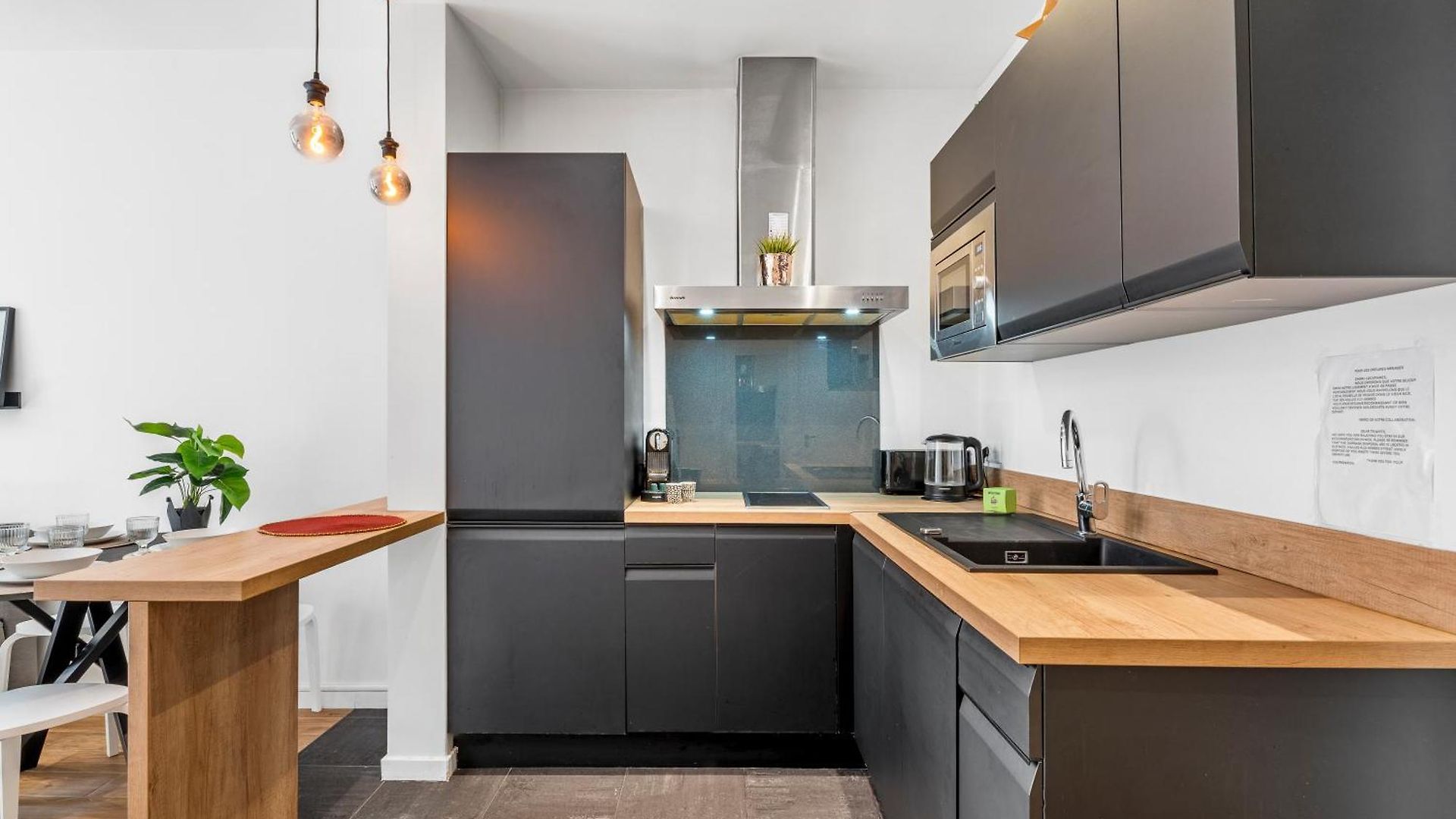 Renting - Rossetti - Modern Haven Heart Of Old