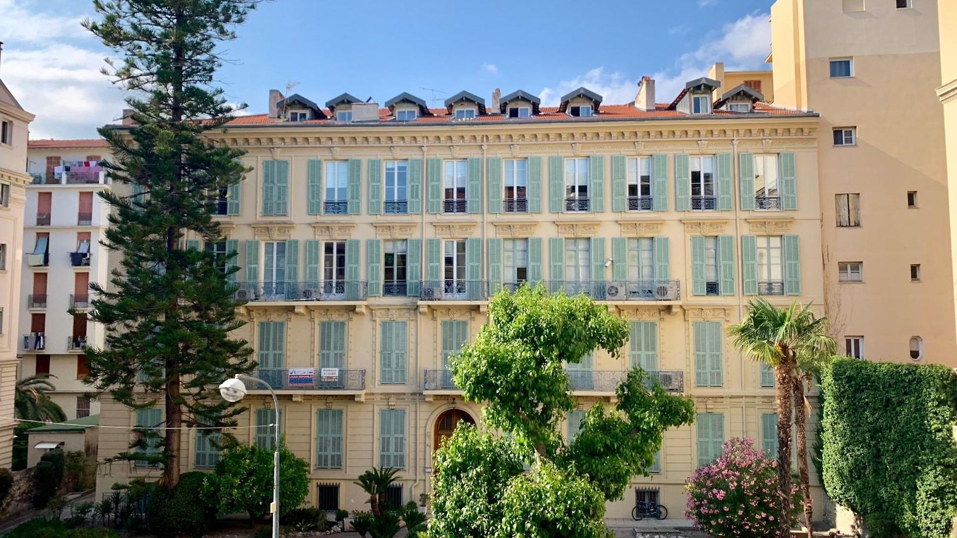 Niçois Au Coeur Du Triangle D'or Nice