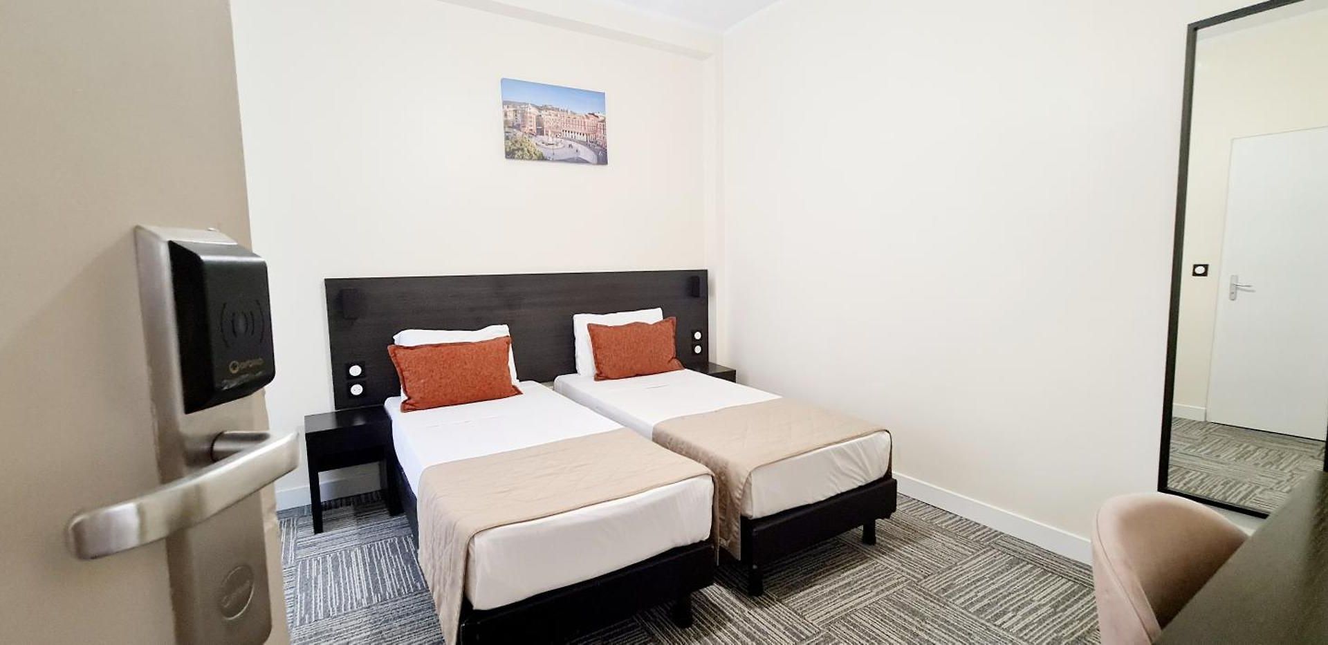Hotel Evelia Nice