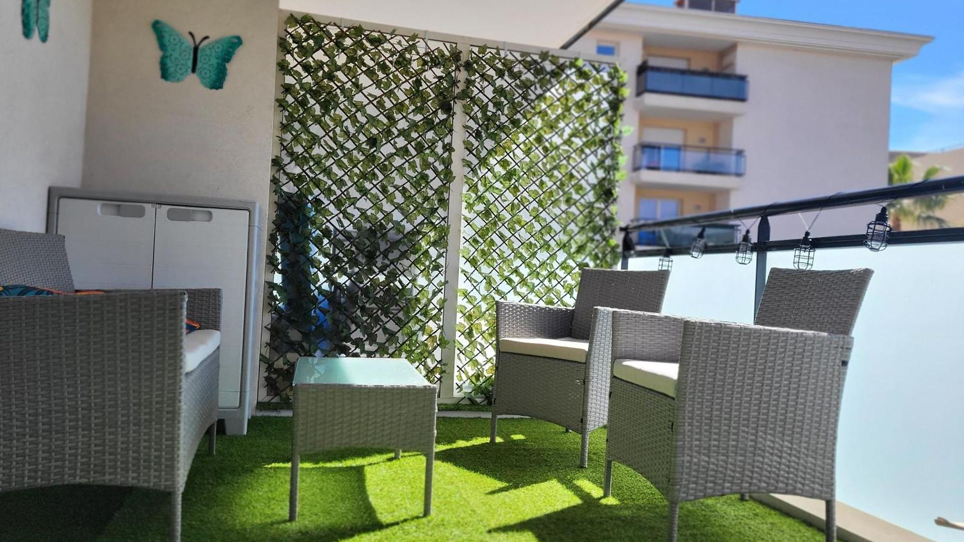 Appartement Beau Studio, Terrasse, Proche Tramway *