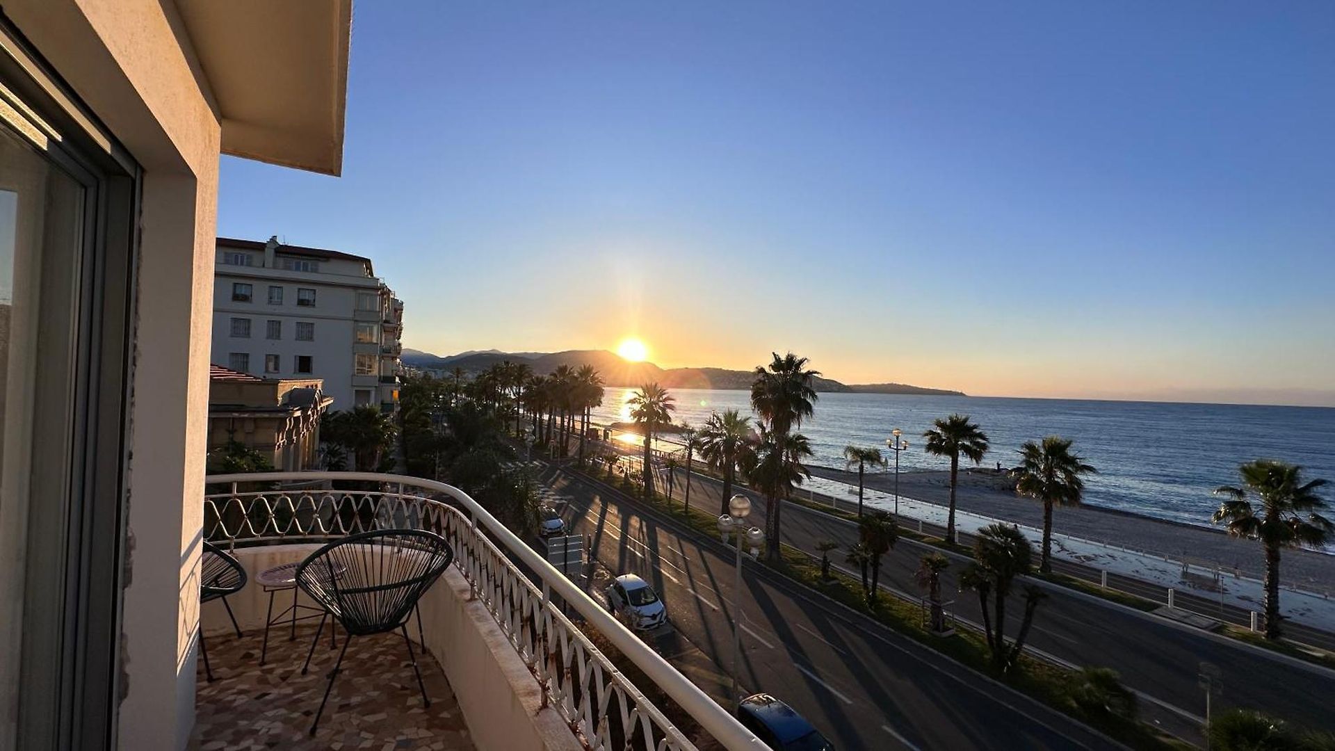 Apartment Front, Superbe Pour 4 Personnes
