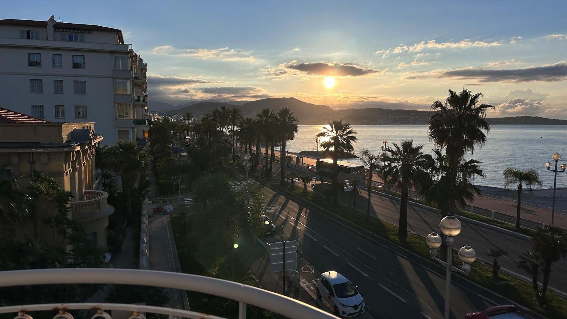 Apartment Front, Superbe Pour 4 Personnes *