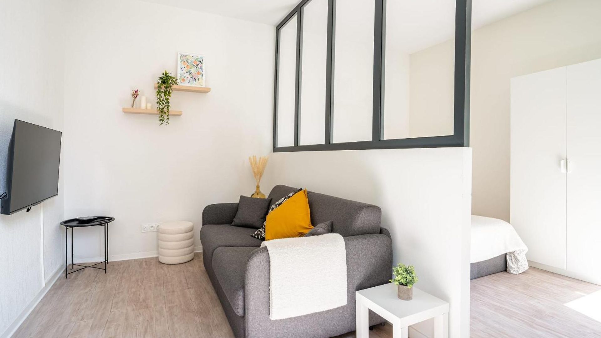 Apartment 06bz - Modern In The Heart Of The Port