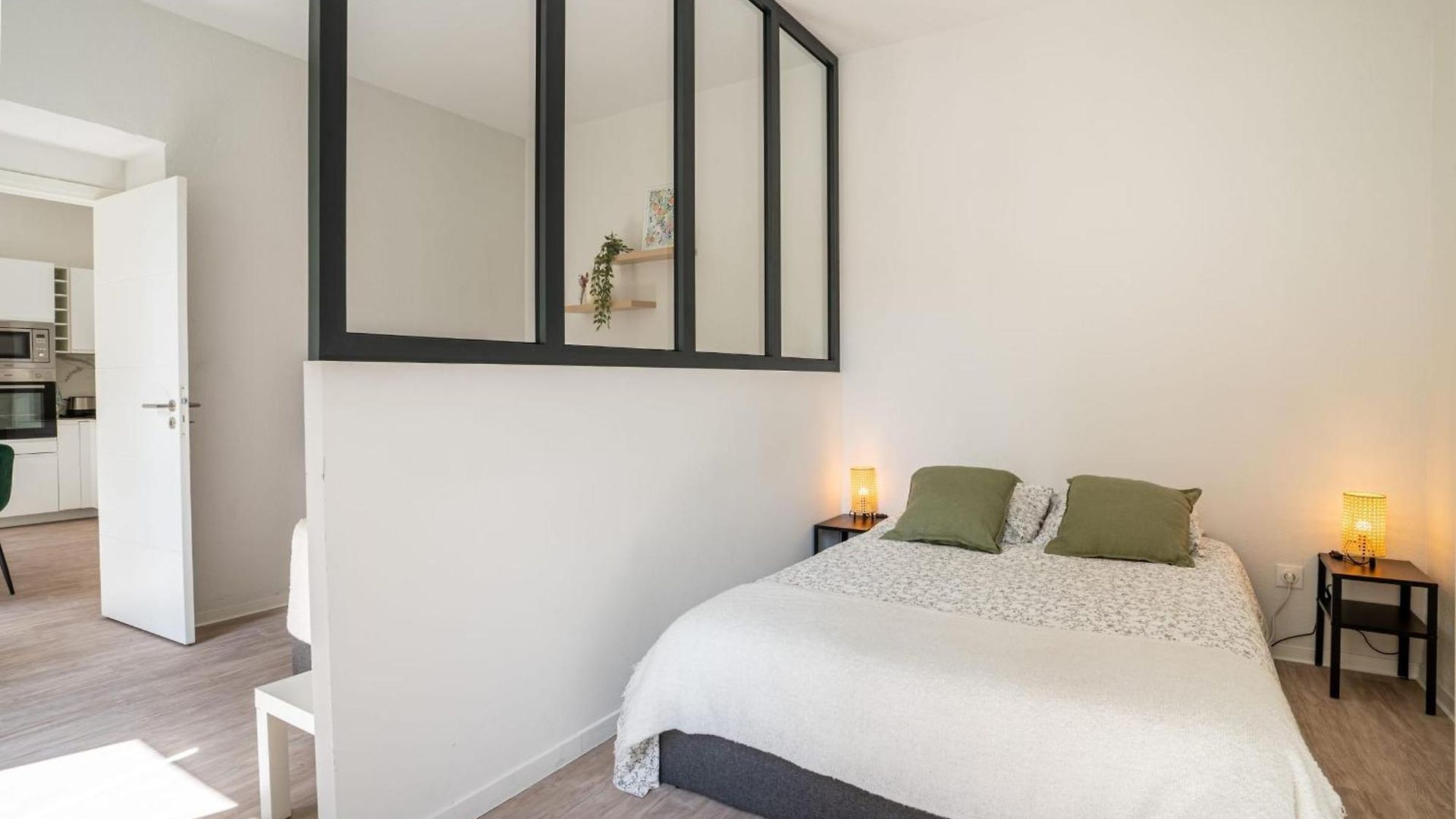06bz - Modern In The Heart Of The Port Apartment *