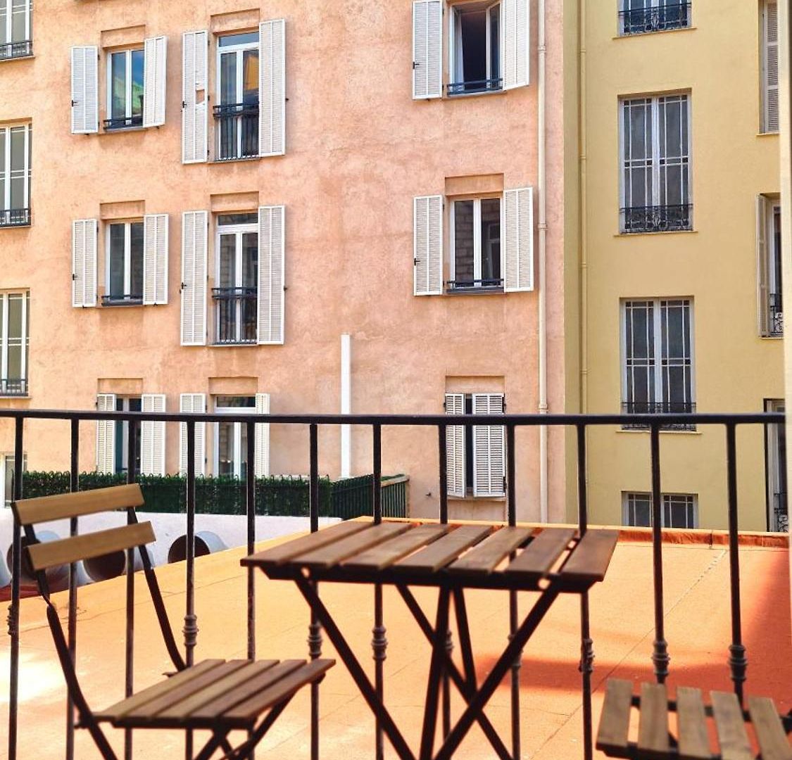 Appartement New Charming 1br Hyper Centre With Balcony And Ac Nice