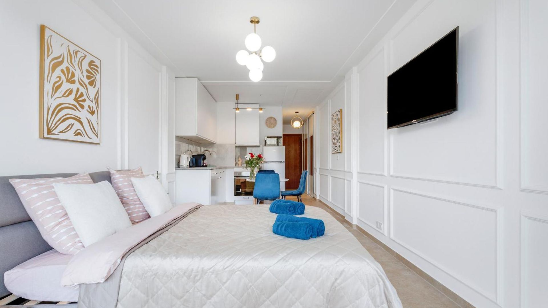 Elegant Avec Balcon Proche Et Tramway Apartment
