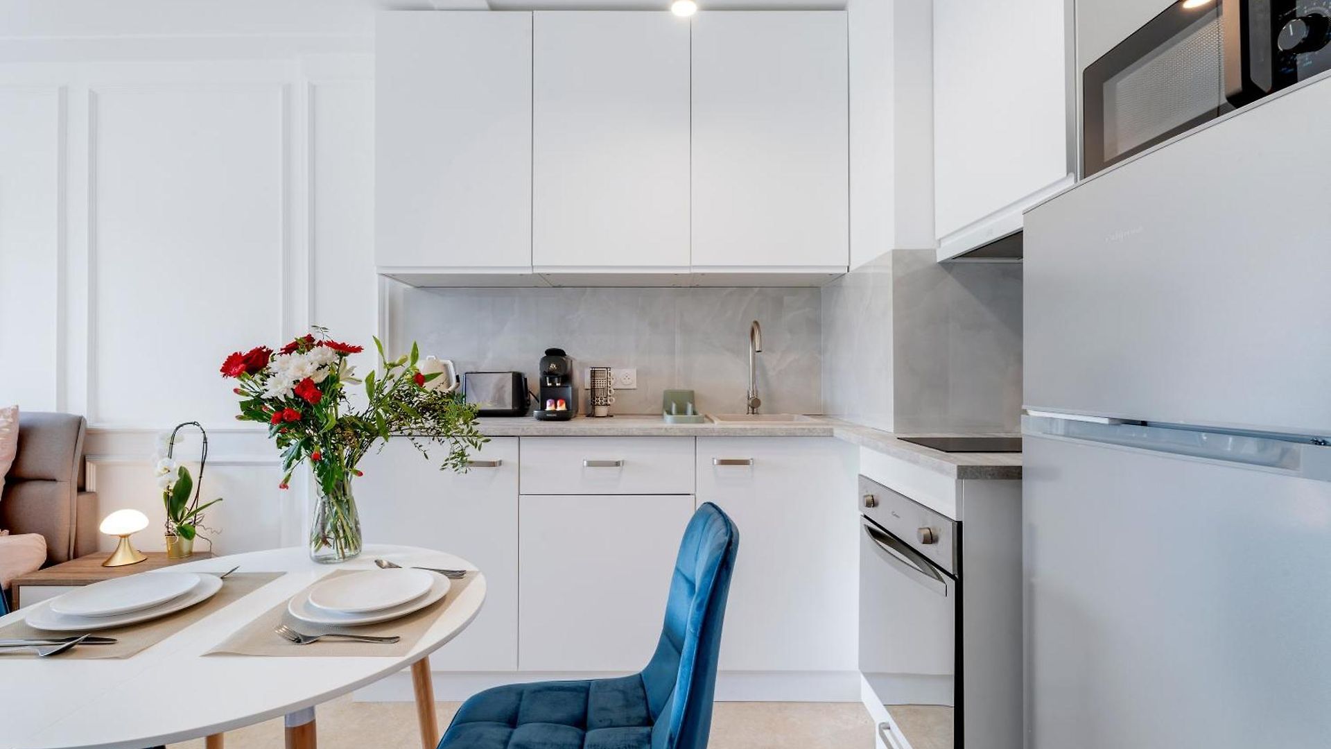 Elegant Avec Balcon Proche Et Tramway Apartment