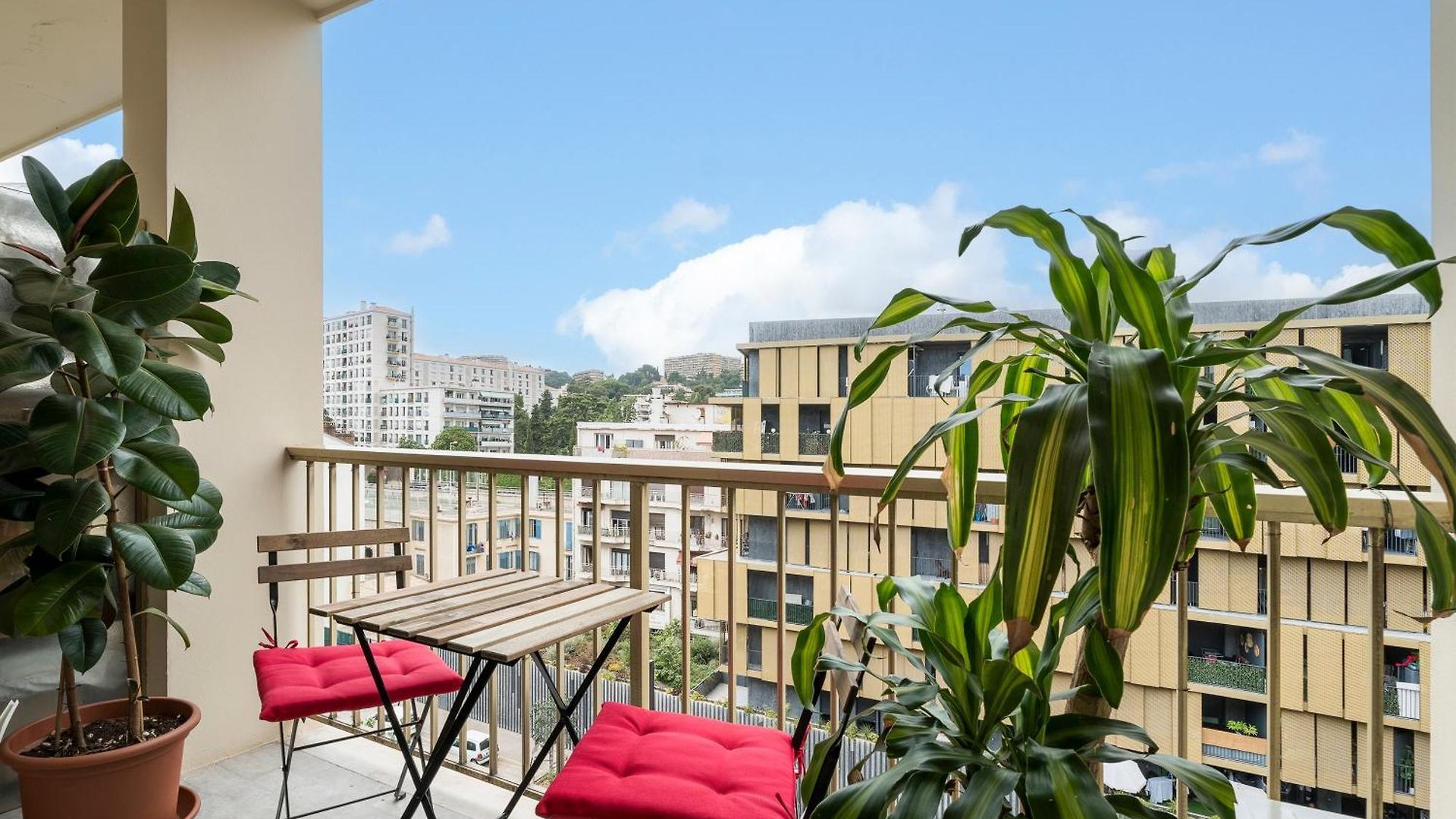 Apartment Elegant Avec Balcon Proche Et Tramway Nice
