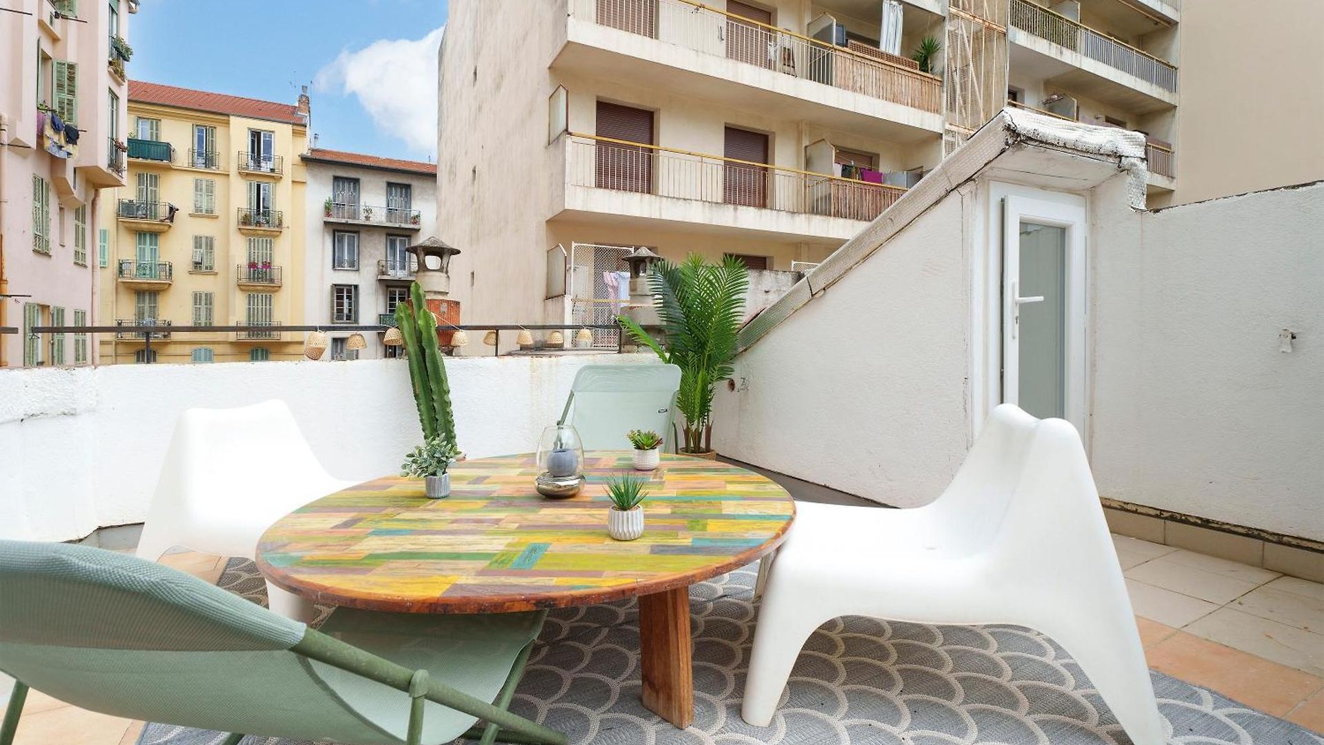 Apartment Renting - Barberis - Unique Getaway 2-room With Rooftop Terrace *