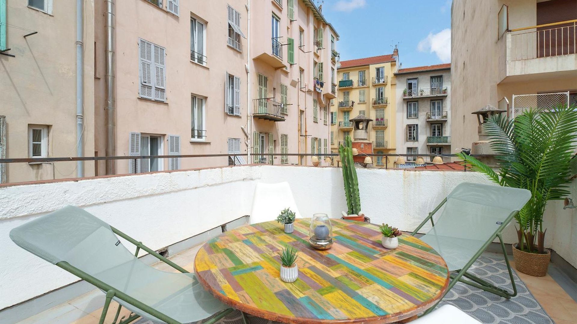 Renting - Barberis - Unique Getaway 2-room With Rooftop Terrace Apartment