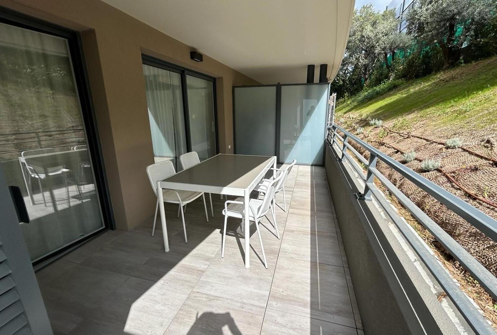 Fabron Hills B01 By Avecoeur Appartement