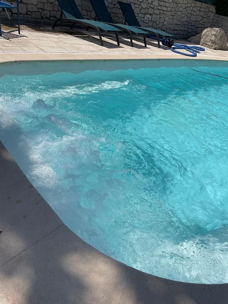 Appartement Magnifique Sur Les Hauteurs De Nice, Piscine, Parking Et Wifi
