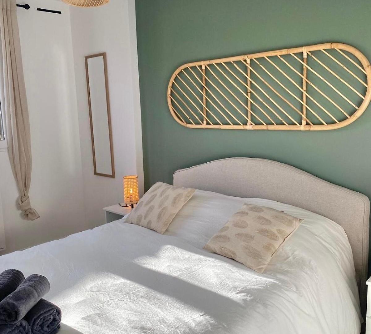 Modern & Cosy 3 Bedrooms Train Tramway Apartment