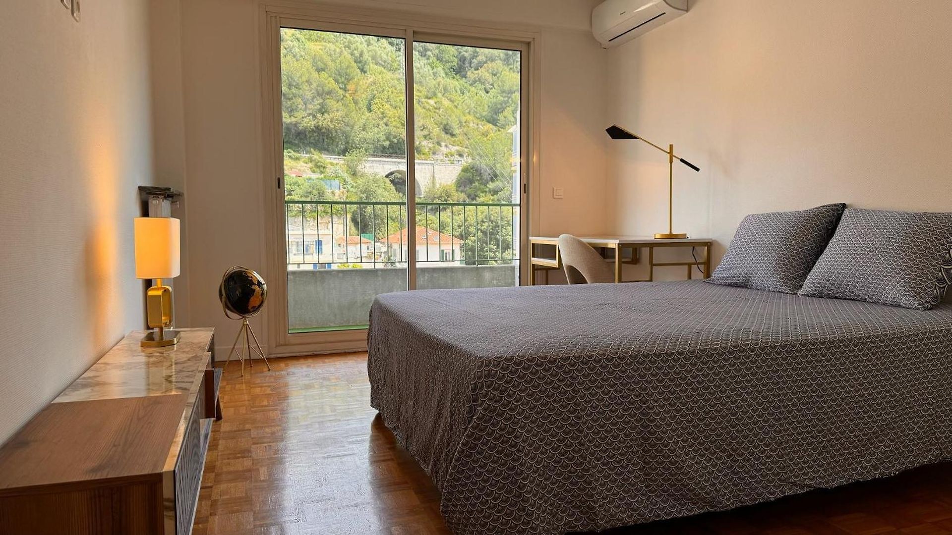 élégant 3 Pièces, 2 Chambres, 4 Pers, Clim, Wi-fi, Proche Des Plages Nice