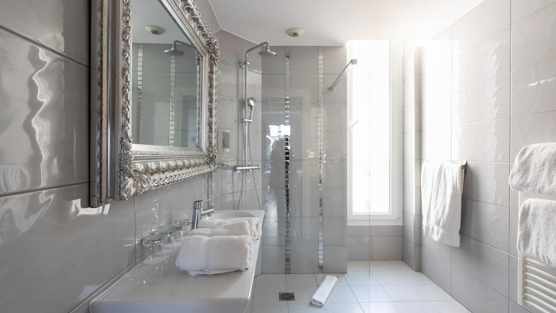 La Victor Hugo Hotel 3*